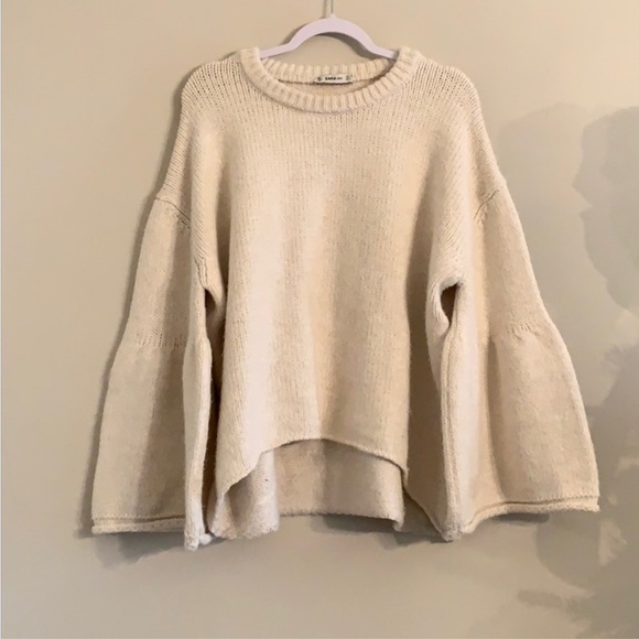Zara Oversized Bell sleeved  sweater - Picture 3 of 11